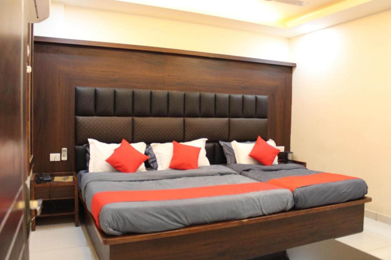 Hotel Katra Royal Stay Exterior foto