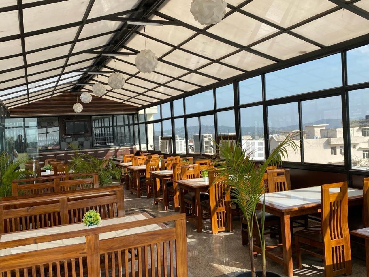 Hotel Katra Royal Stay Exterior foto