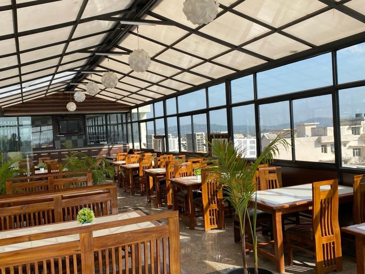 Hotel Katra Royal Stay Exterior foto